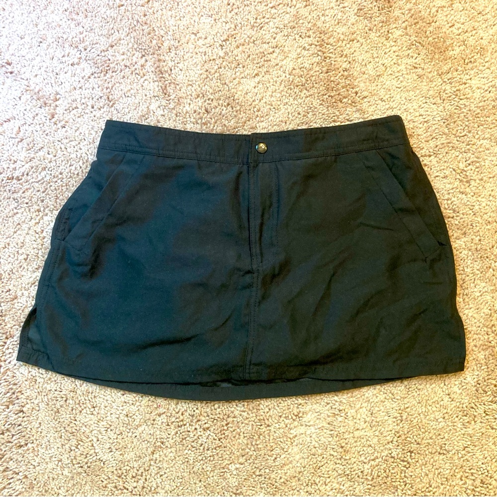 CROFT & BARROW WOMEN’S SKIRT with Built in Underwear Size 10 Color Black NWOT